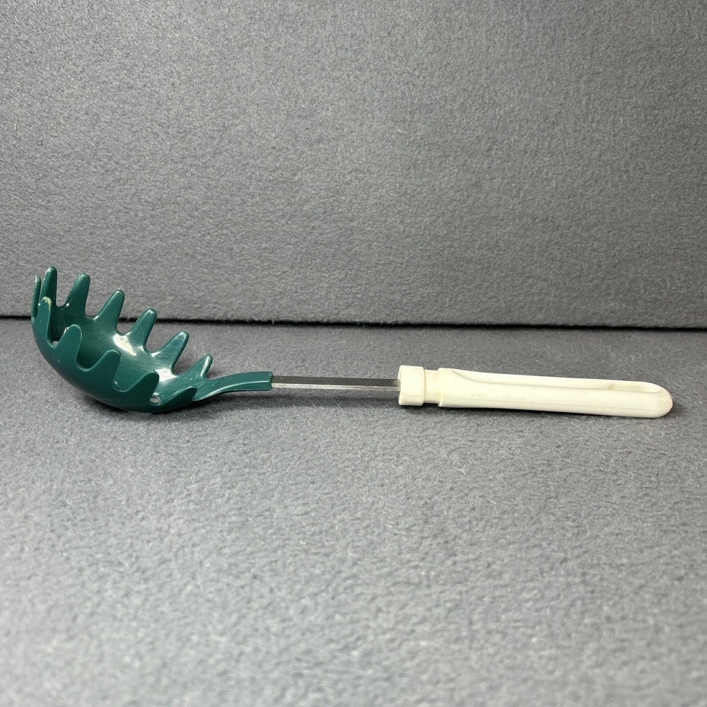 Vintage Green Pasta Serving Spoon Mid-Century Kitchenware - Picture 3 of 7